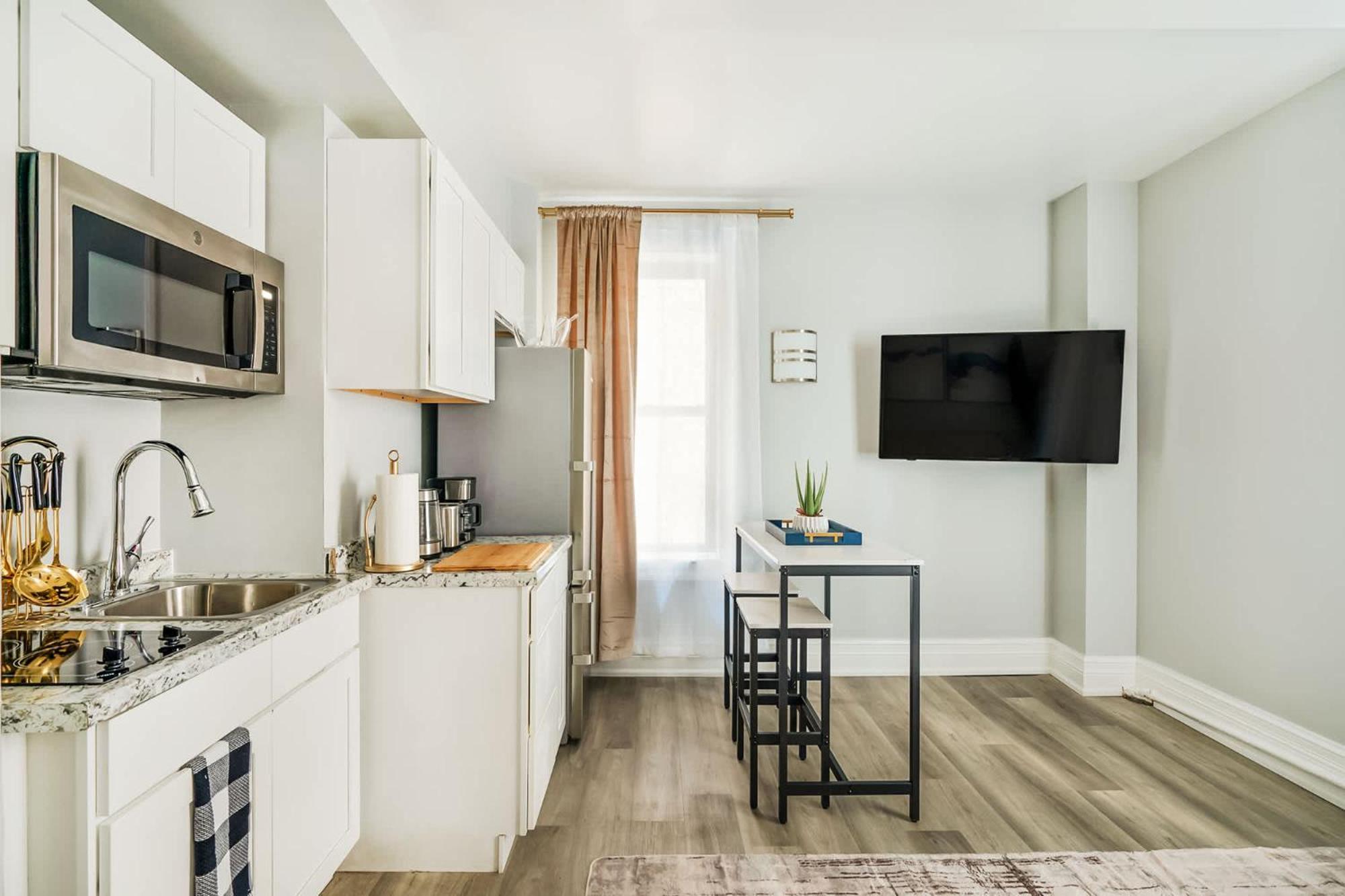 73-308 New 1br 1bth Uws Doorman Gym Nova York