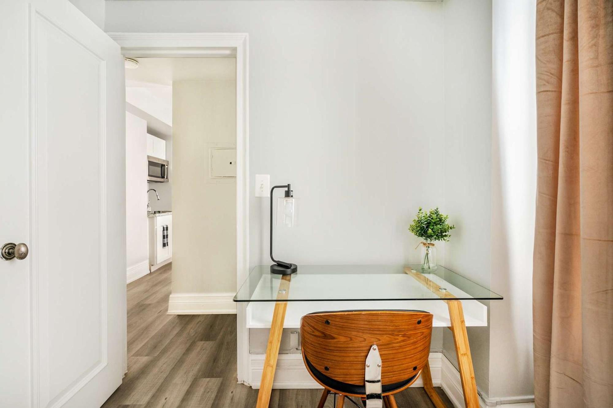 73-308 New 1br 1bth Uws Doorman Gym Nova York